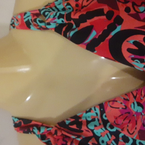 AUQUA GREEN One Piece Swimsuit - Small - Picture 6 of 12